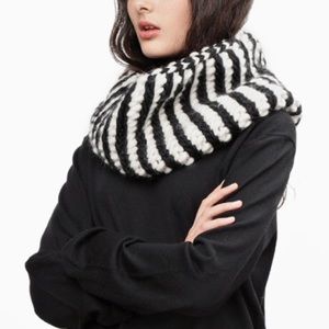 Meet your Posher, Claire